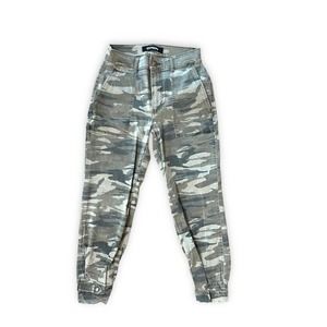 Camo Joggers Express Army High Rise Stretchy Joggers Size 4 Camo Denim